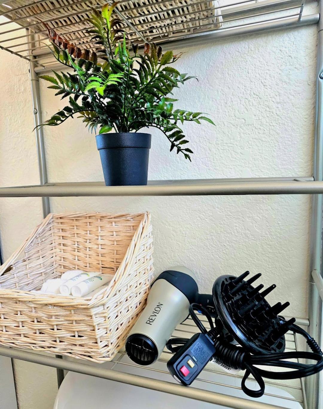 Nice Private Room In A House Close To Red Rock & Las Vegas Strip المظهر الخارجي الصورة